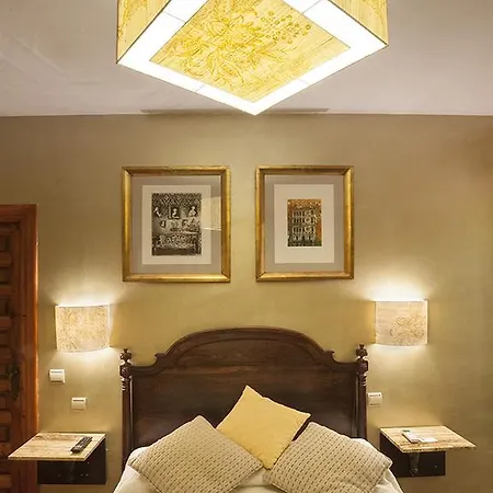 Apartmanhotel Almunia De San Miguel 2*