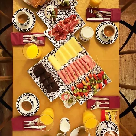 Almunia De San Miguel Apart-hotel 2*