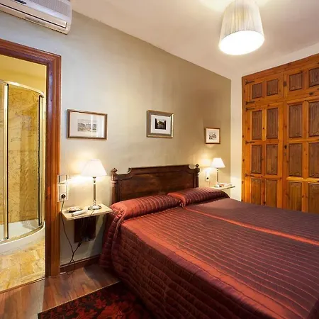 Almunia De San Miguel 2*